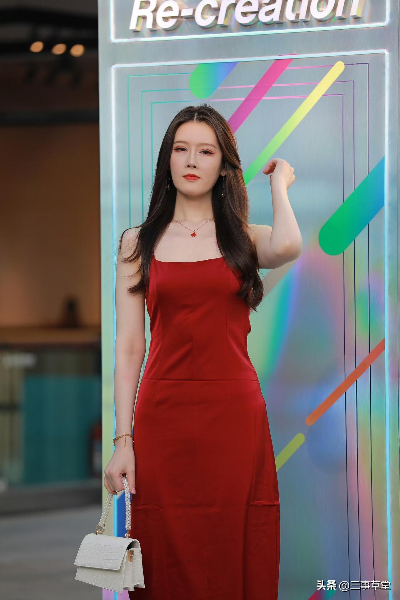 无论在城市还是乡村，每一个有灵魂的行人都值得被欣赏和尊重。