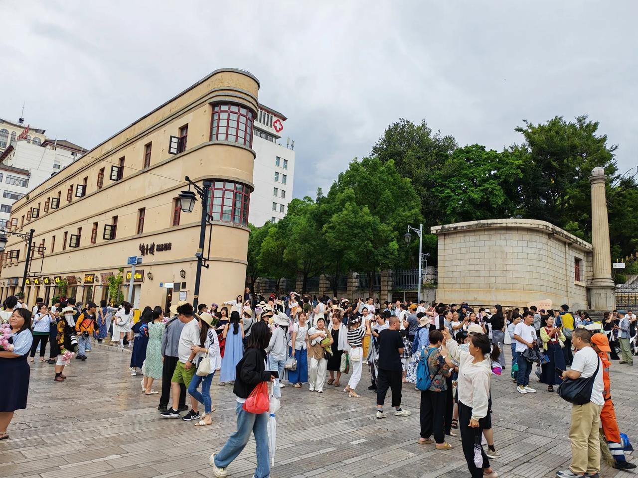 【昆明旅游必须打卡点——抗战胜利堂】地点：昆明老街。昆明旅游 抗战历史景点 昆明