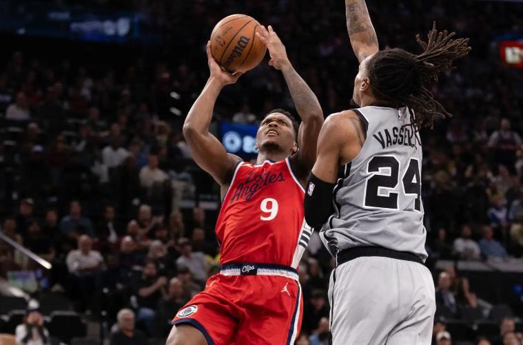 马瑟林当然是一名特点非常鲜明的球员，或者可以这么说，他的特点实在是有些过于鲜明了