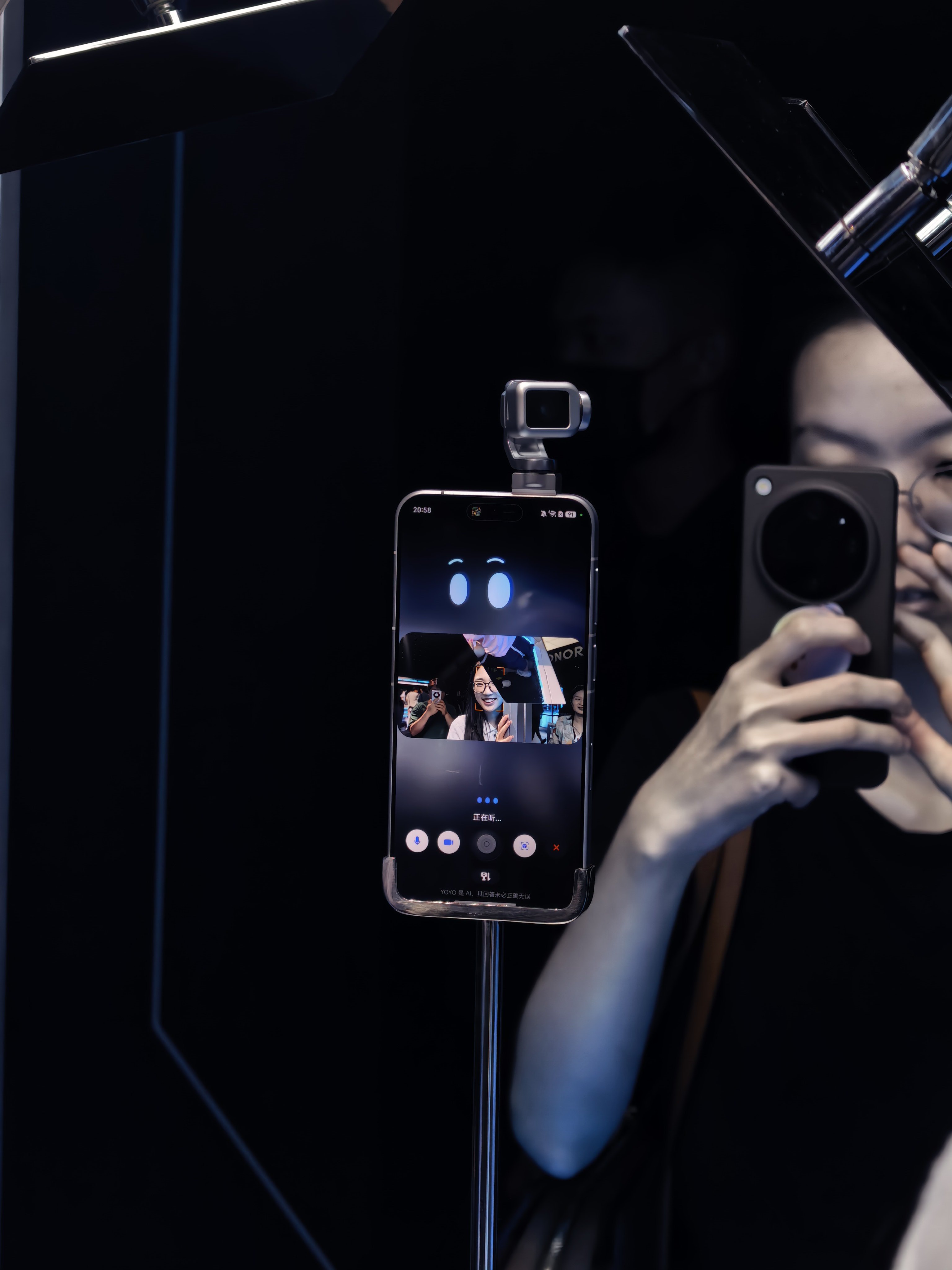 今天荣耀Robot Phone发布会真来值了，不仅见证了机圈首款机器人手机的发布