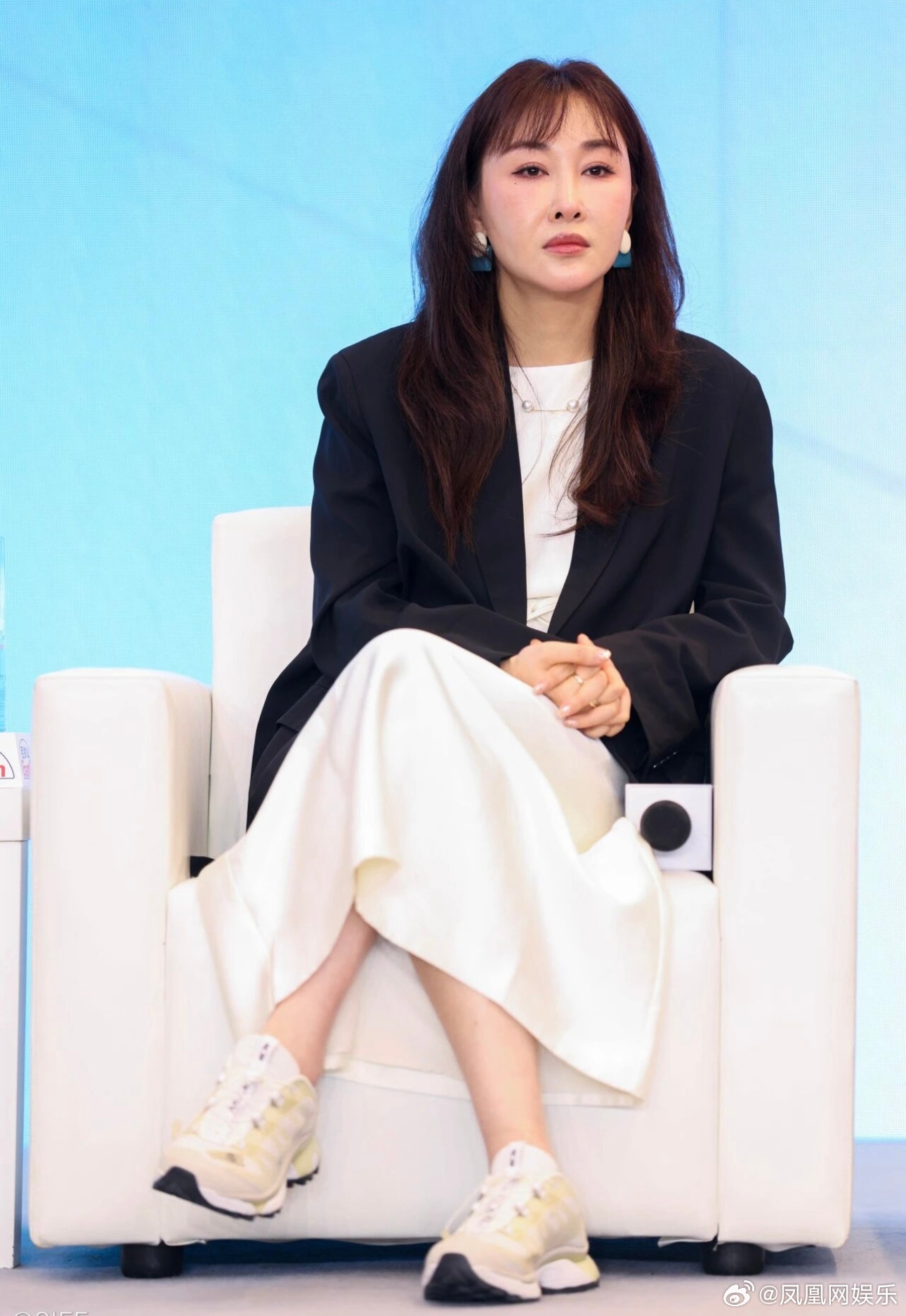 青年导演的课题是与观众共鸣今年上影节论坛上，一个观点引发不少讨论：青年导演最大的