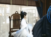 成毅[超话]慢速截萧秋水的踢剑出鞘慢速截萧秋水的踢剑出鞘！成毅动作戏行云流水，空