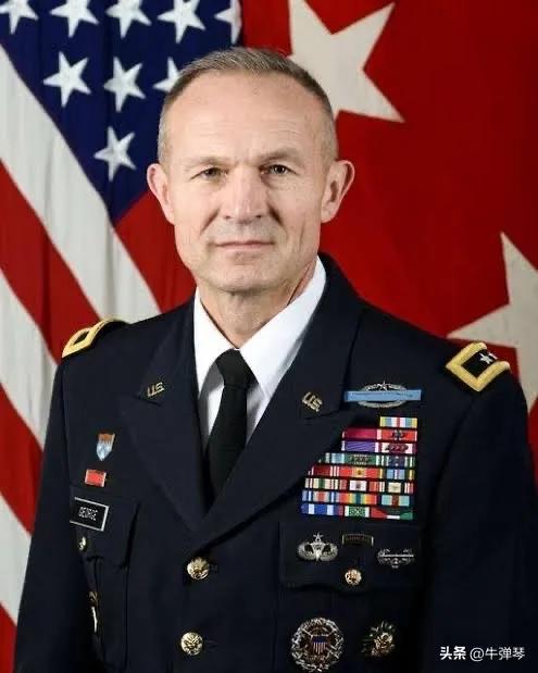 截至2026年4月初，已经有至少14个美军将官（准将及以上）被解职、辞职。最新是