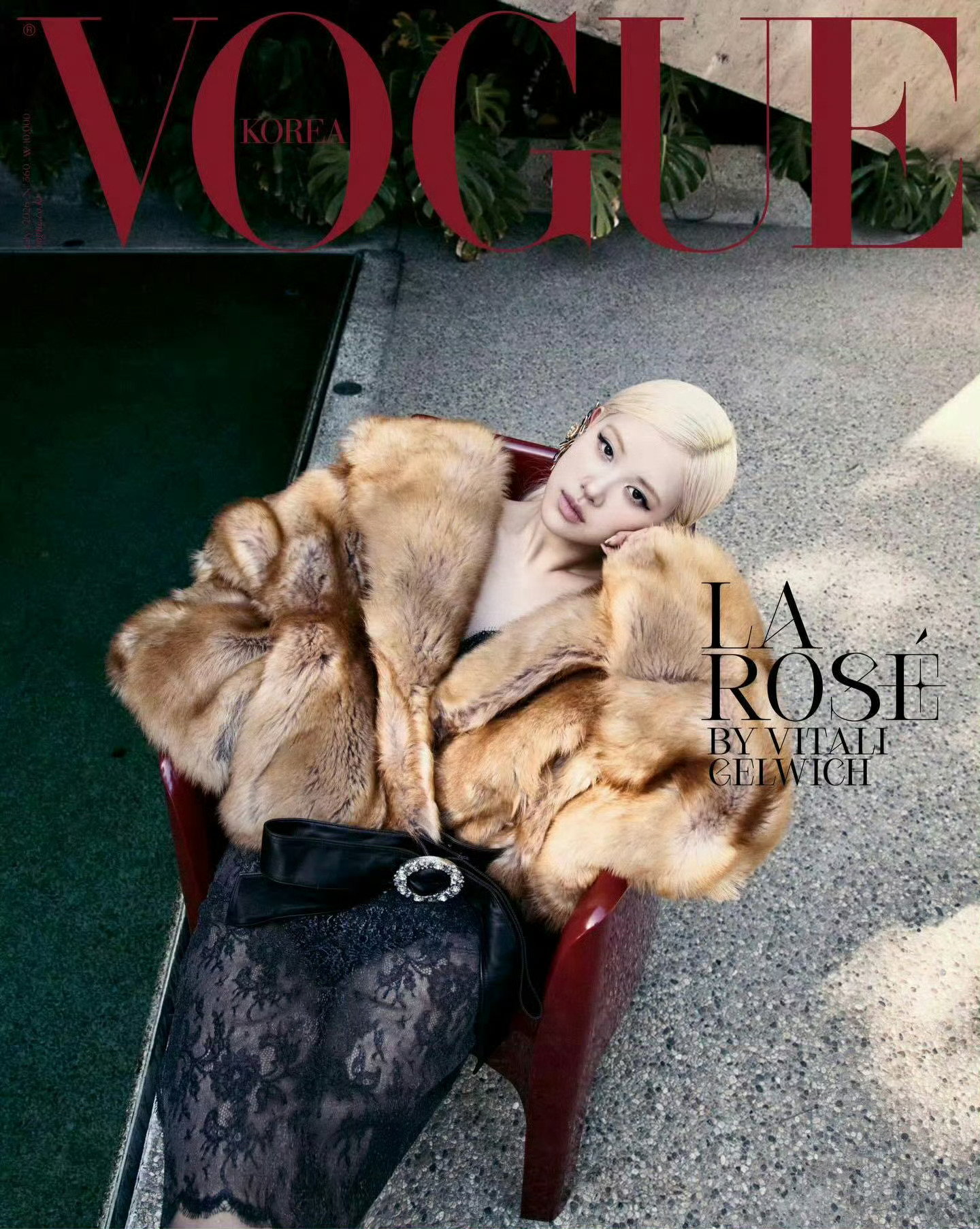 ROSÉ 朴彩英 × VOGUE Korea July 2026📷：Vital