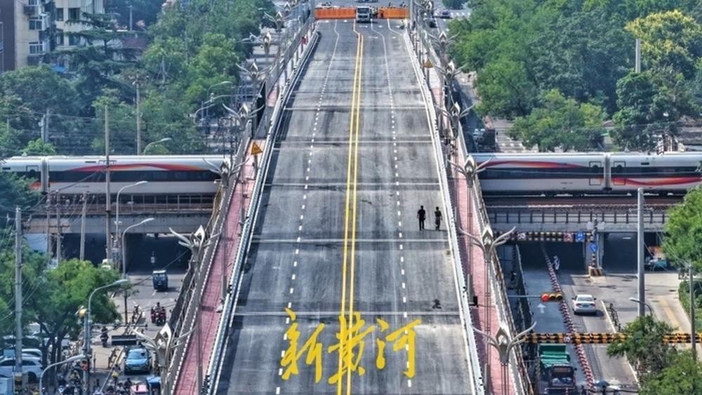 济南纬二路跨铁路天桥即将恢复通车，7月25日起，这10条公交恢复原线
纬二路跨铁