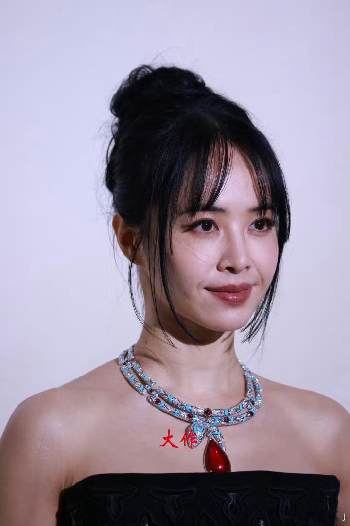 蔡依林今晚宝格丽怼脸直拍，状态超绝！ ​​​