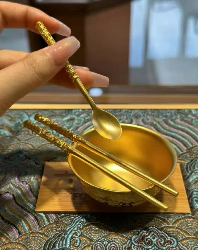 送你金饭碗，接！一辈子财运旺旺，财福双全🙏   ​​​