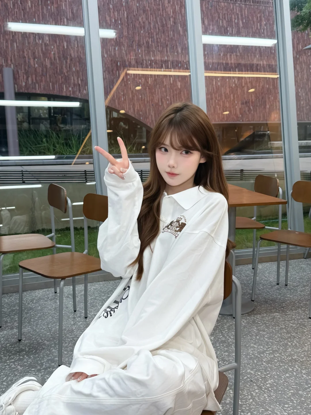 🤍ྀི⁃ ⩊ ⁃₊⁺ 딩동⁺ ₊ 白色polo我爱！