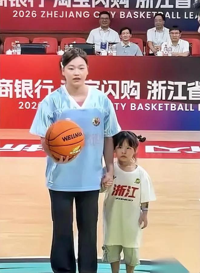 刷到全红婵近况

我直接破防了

合着我之前减不下肥全是瞎折腾？

之前攒了一堆