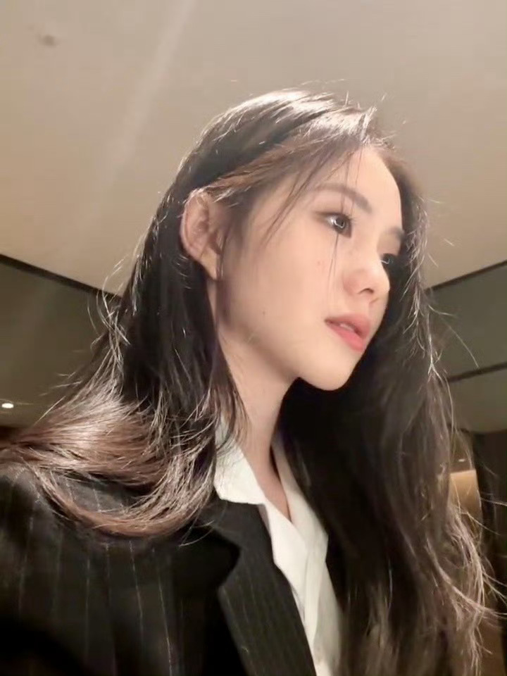 𓍼🎀ミ >  。o ミ🎀 