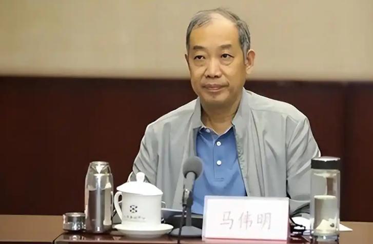马伟明猜中了，百亿核航母变成烂尾工程，军方给出最后的期限。中国教授竟然预言了美国