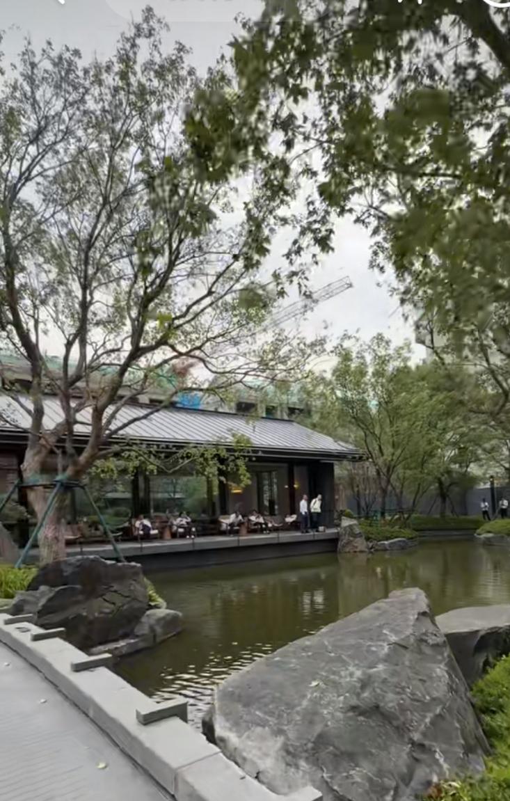 我关注的北京几个次新小区，好房源几乎没了！

今天贝壳系统发来通知，我关注的一套