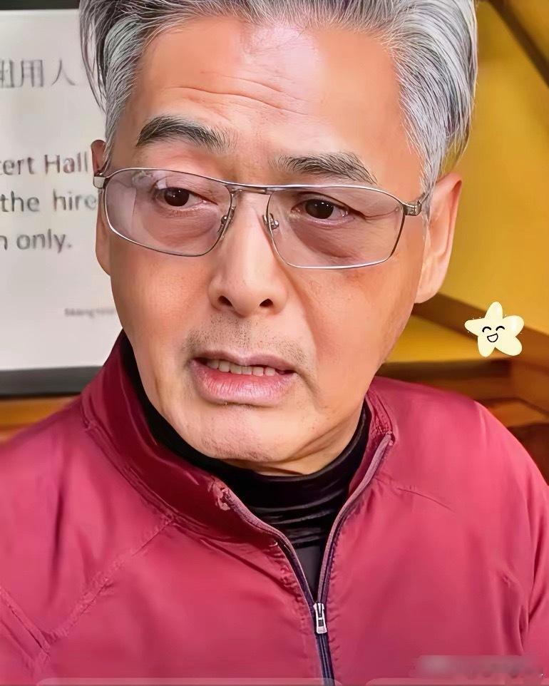 发哥都 71 了，居然开始甩卖豪宅。16 年前花 1.2 亿在香港山顶买的豪宅，