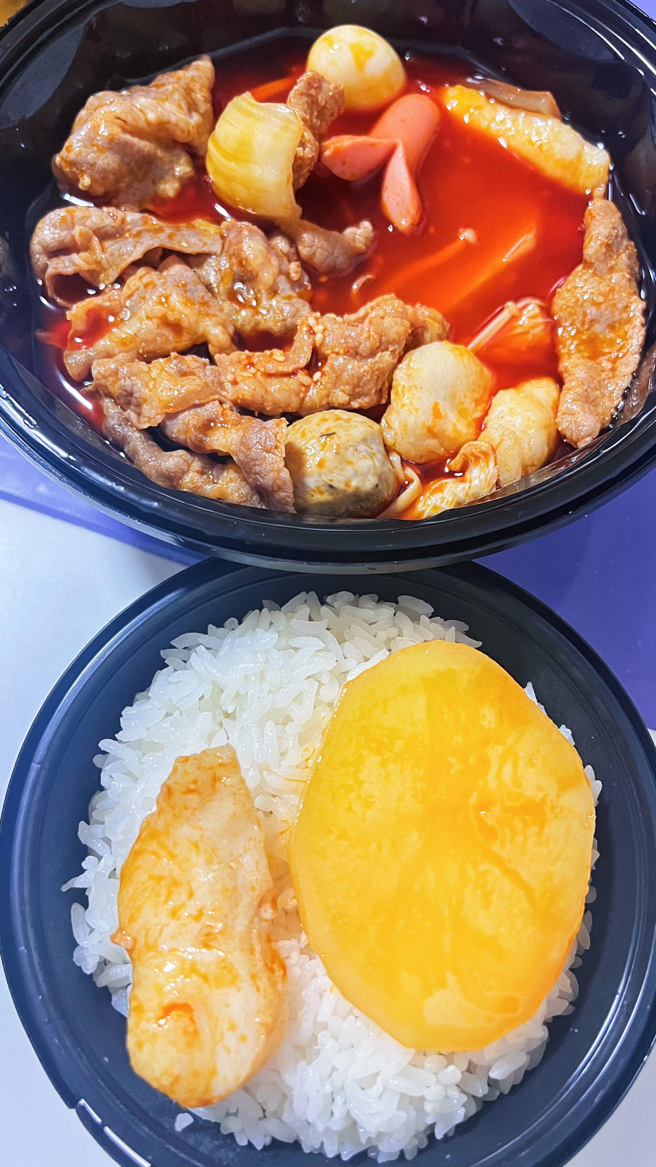 深夜的快乐，大多都是美食给的。🌙 