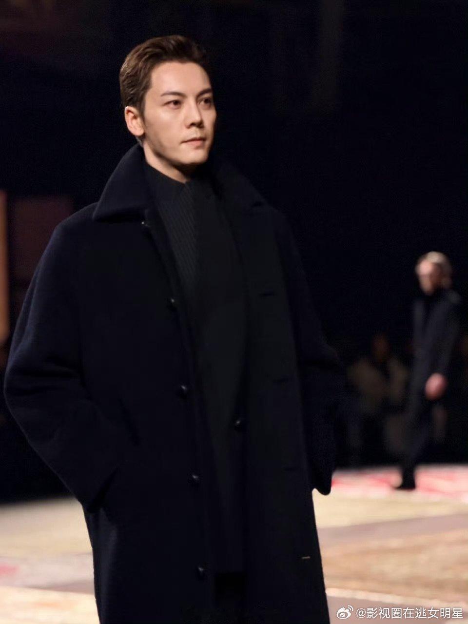 陈伟霆压轴走秀陈伟霆时装周压轴走秀 陈伟霆时装周压轴走秀 