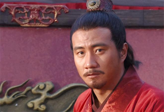 为救朱元璋他身中九箭，朱元璋：朕定不负你！1390年，朱元璋下令抄陈家时，8岁的