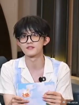 娇俏绷住、灵动绷住、清甜绷住、明媚绷住、娇柔绷住、鲜活绷住、灵动绷住、俏皮绷住、