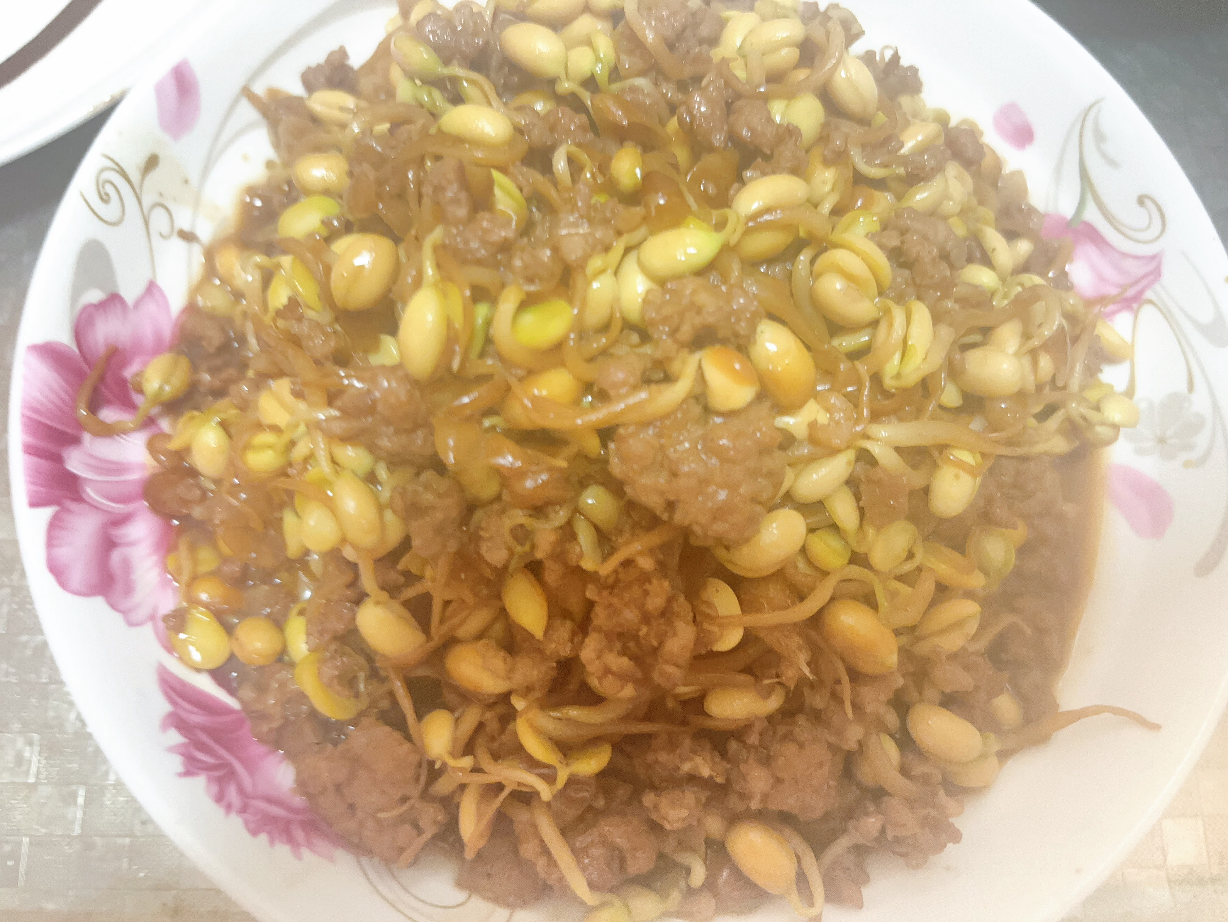我做的 豆芽肉糜 糖醋排骨 还行吧？ 