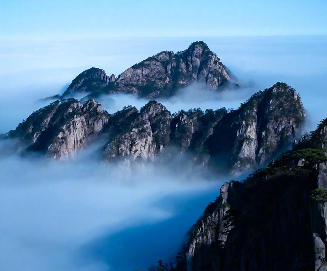 “你的人生只顺从于你。
当你拥有，你才会明白。
你很了不起
神明也会取悦你。”—
