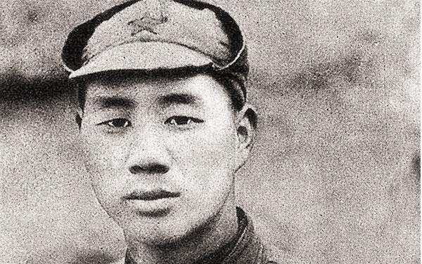 1940年彭总要枪毙一个逃兵，被毛主席拦住，没成想救了个未来司令
1940年的一