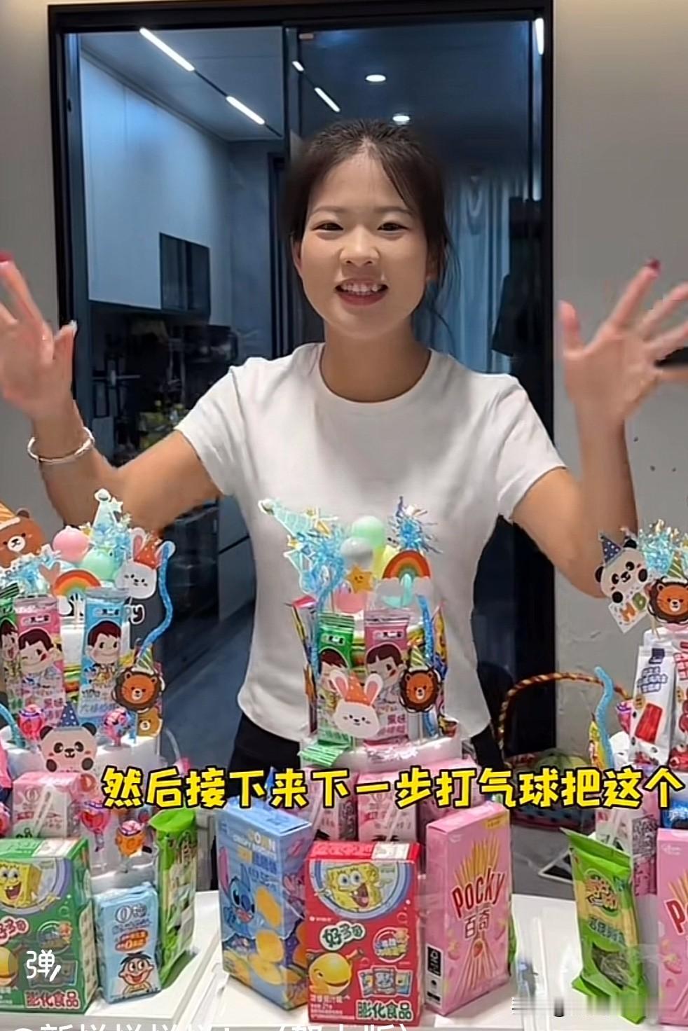 六一不用问，跟着姑姑混！

越来越喜欢新悦了，不仅人长的漂亮，还多才多艺，把侄子