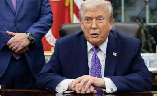 中方回应真是斩钉截铁，一点面子都不给特朗普，直接说"具体没有可提供的消息"。
这