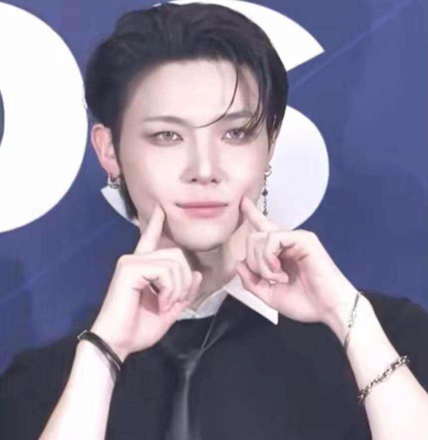 今日KWDA红毯（部分）谁的状态最好原视频画质太差了Kpop KWDA 红毯 k