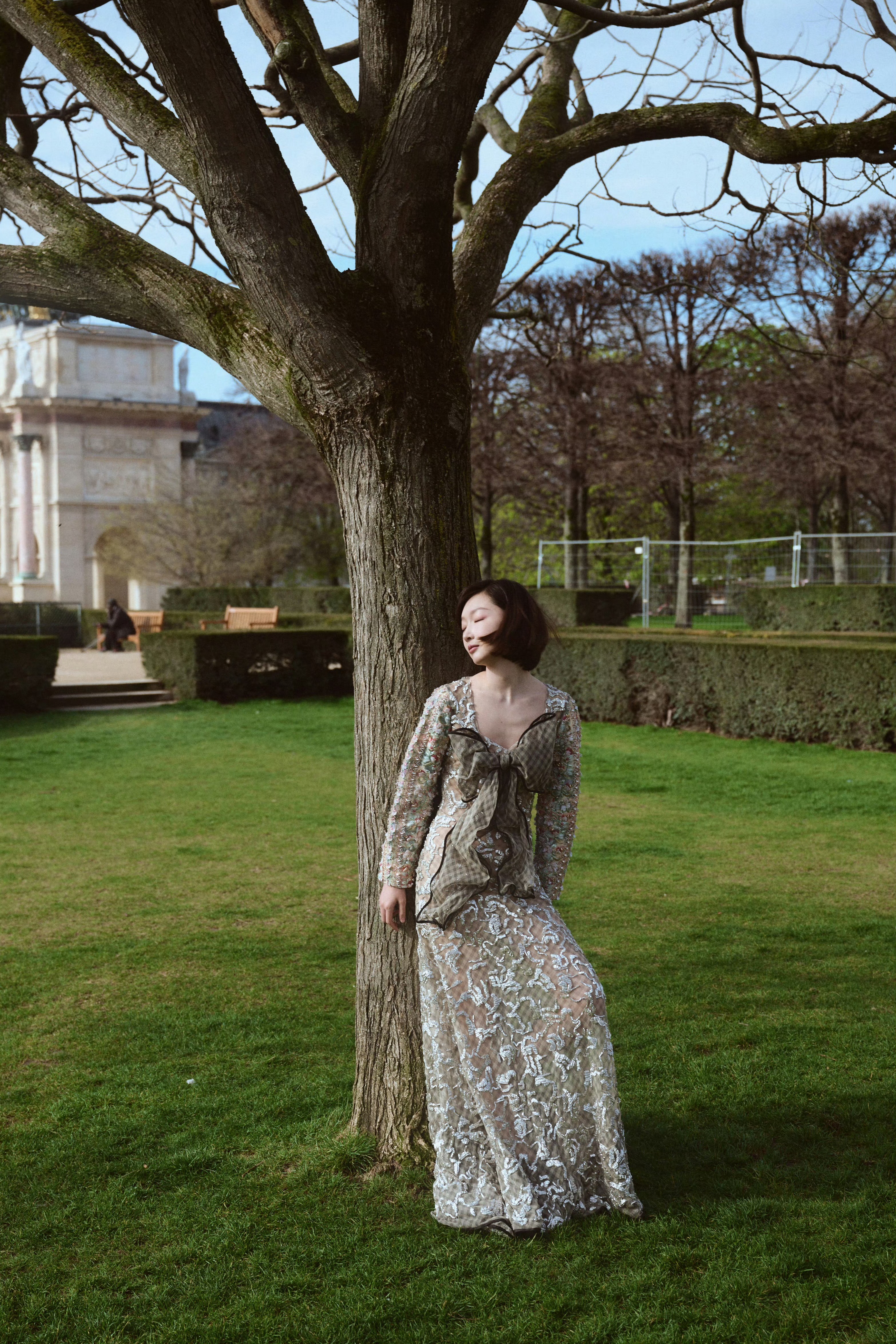 周冬雨 × Louis Vuitton 2026秋冬大秀造型大片 巴黎时装周LV