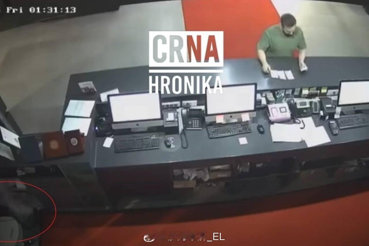 上周五，萨拉热窝的一家酒店“意外”将所有以色列游客的护照扔进垃圾桶，导致47名以