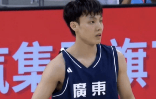 徐杰全场出战26分钟，17中9得到29分3板5助攻