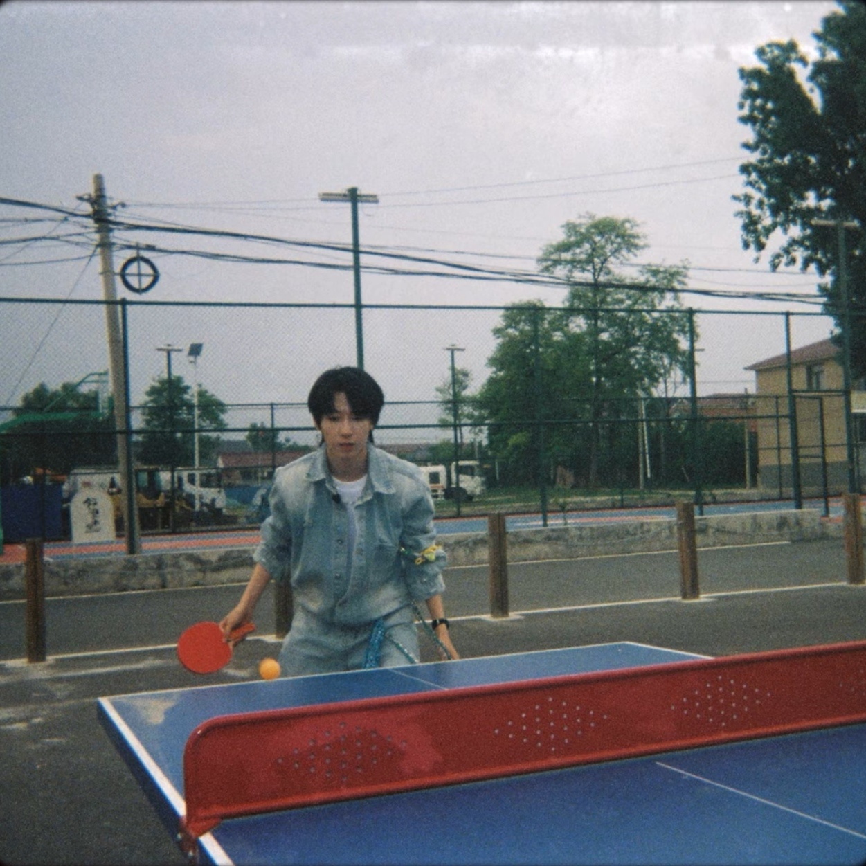 🎞-16 