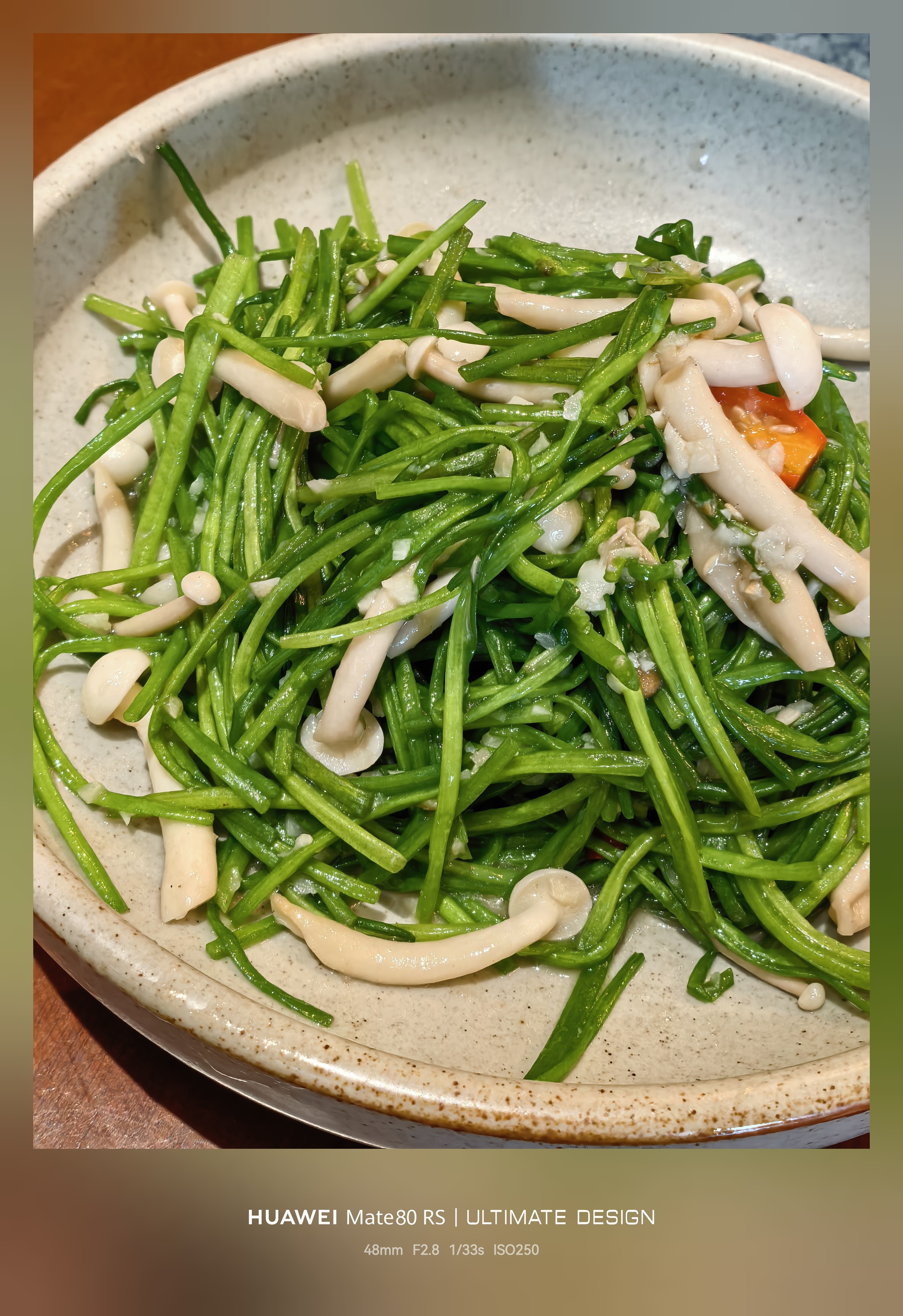 没想到天津还挺多正宗台湾菜的水莲还是头一次吃 非常嫩爽老板台湾人 还送了茶果冻 