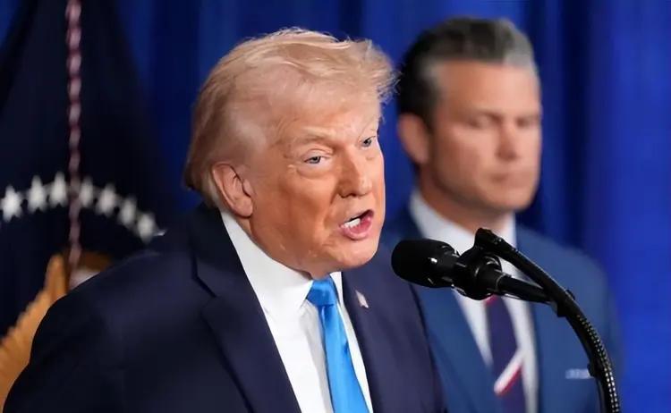 疯了！特朗普想往伊朗扔核弹，美军一把手当场掀桌子：我不同意！当地时间4月18日，