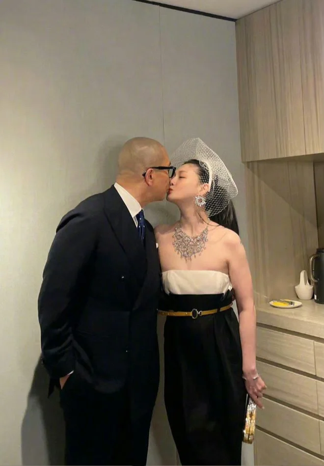 离婚学学伊能静，一别两宽，你好我更好！不离婚学习奶茶妹，忍还掌握财政大...