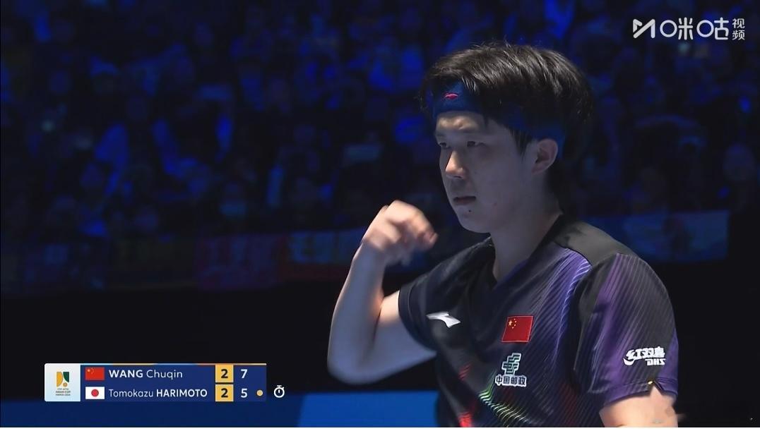 昔日甚轻之弱对手，今忽见其光。强者颇为诧异敛容蹙额。昔日之弱者突然难缠，一顿操作