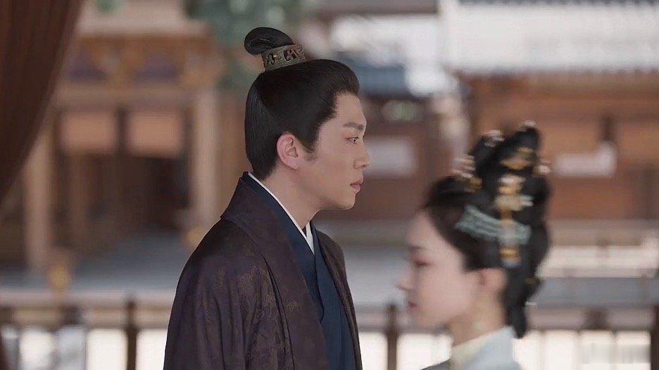 兰香如故侯爷三妹妹戏外也不ooc那个时代背景 他能被大爷一席话敲醒一点 已经不错