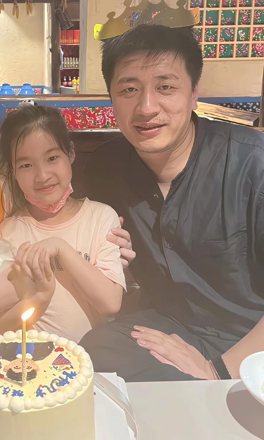 今天，5月18号是张雪峰老师的生辰。他的女儿张姩菡发文说:爸爸生日快乐!我打了很