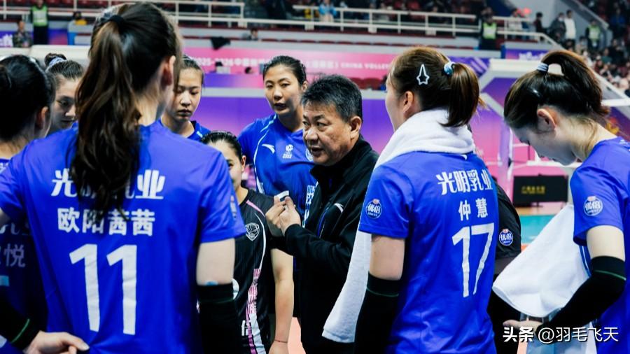 面对蔡斌江苏女排毫不留情
北京时间3月28日中超女排联赛总决赛冠军争夺战第一回合