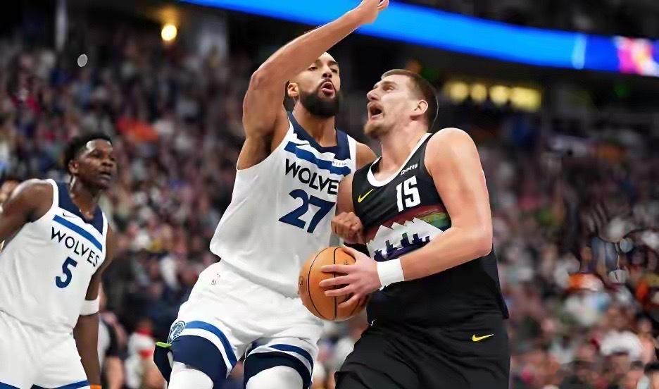 北京时间4月10日，NBA常规赛火箭主场113-102击败76人，豪取8连胜。杜