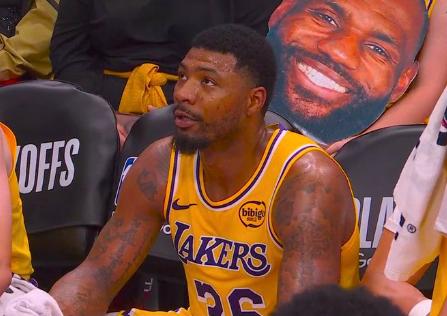 美媒：斯马特成为了湖人新的灵魂人物，他简直就是个战士
NBA季后赛首轮G6，火箭