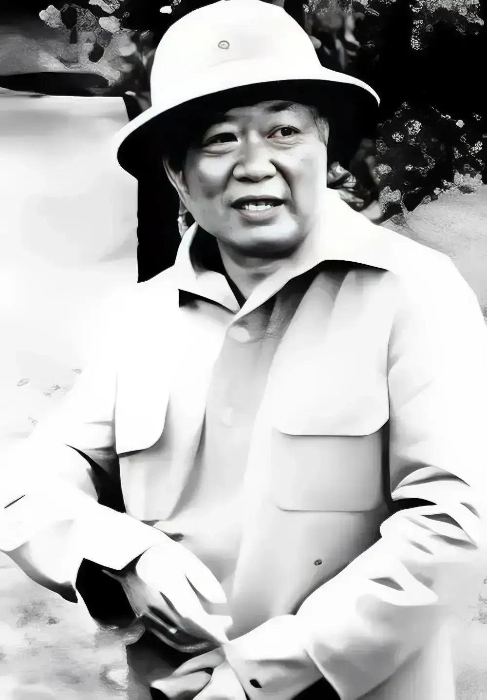 1961年，段希文接到撤台命令满心欢喜准备归台，临上飞机突接蒋介石密电：“你麾下