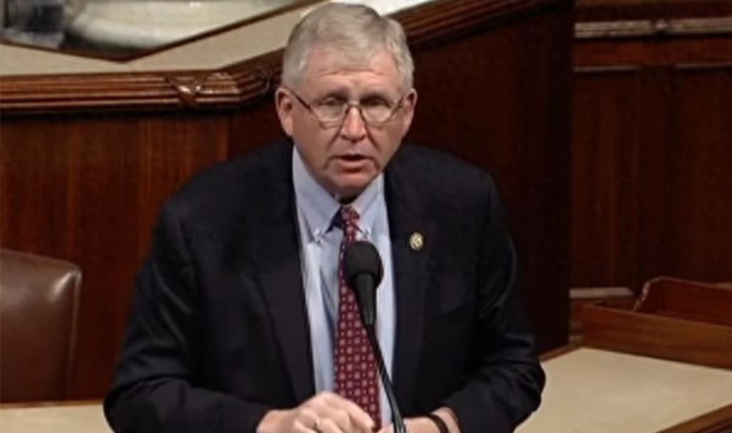 炸锅！美国甩出金融核威慑，395:2全票通过狠招，台海局势彻底变天？

2026