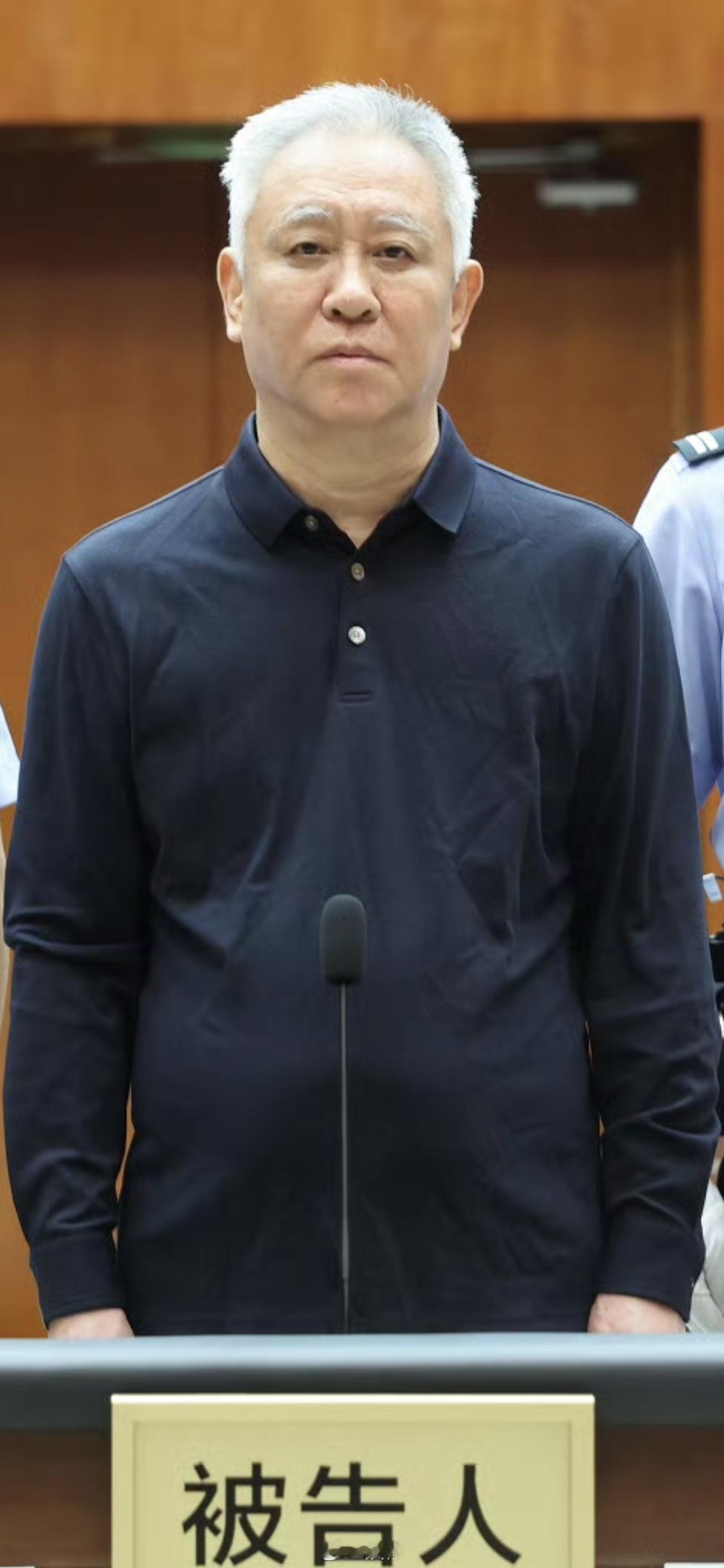 男人没有资产没有自由连狗都不如现在的许家印想娶你你还想嫁给他吗还想吗 