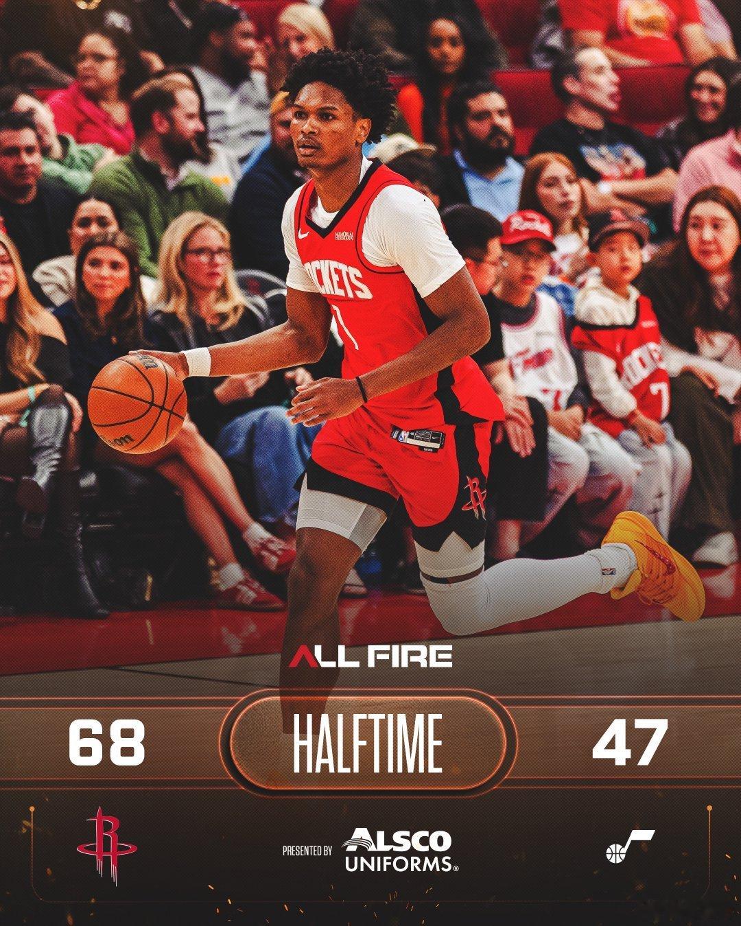 半场领先不少全队22个助攻，杜兰特9助爵士投篮命中率仅32%，22中3的三分小贾