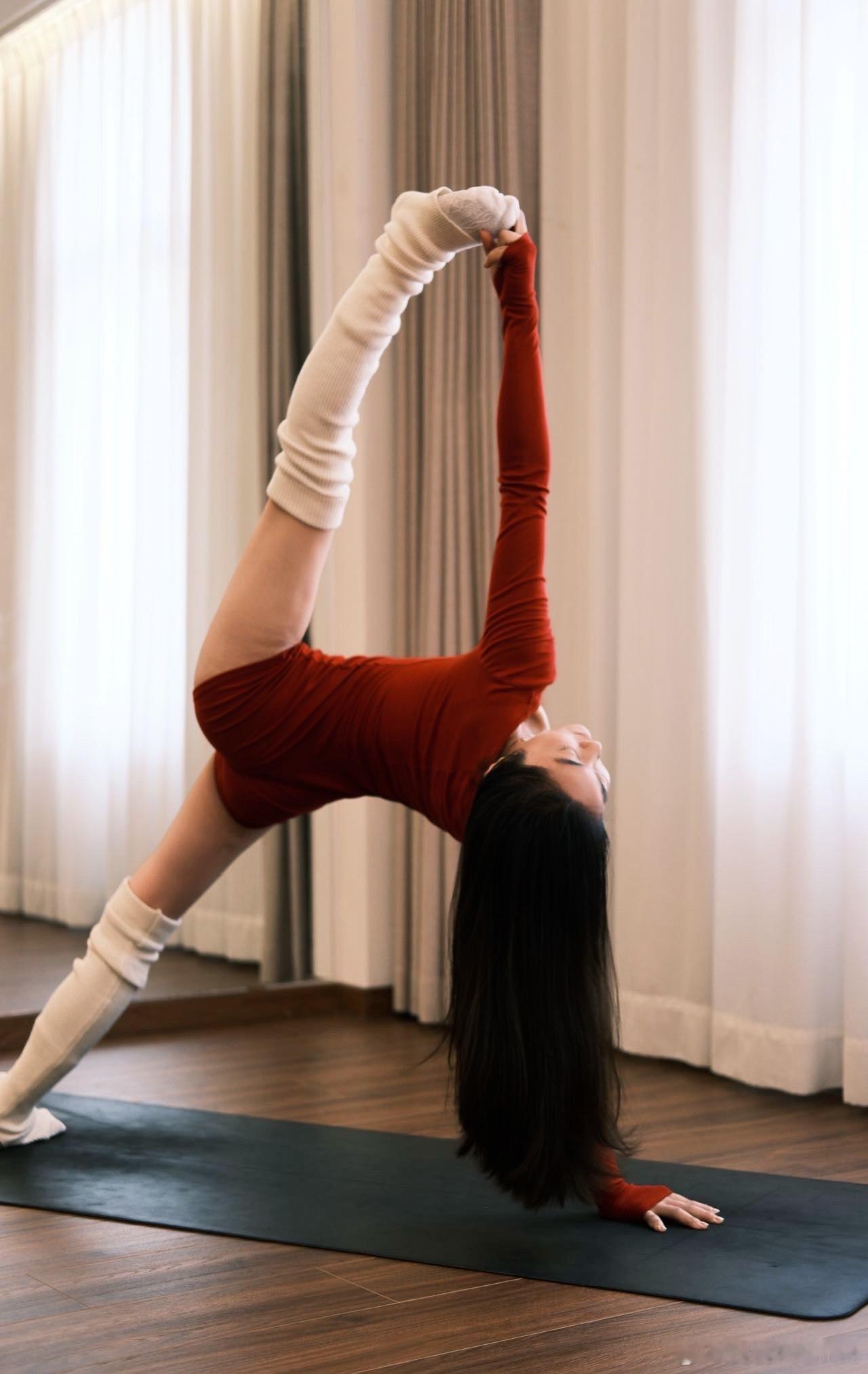 “听一万种声音 但只成为自己” 