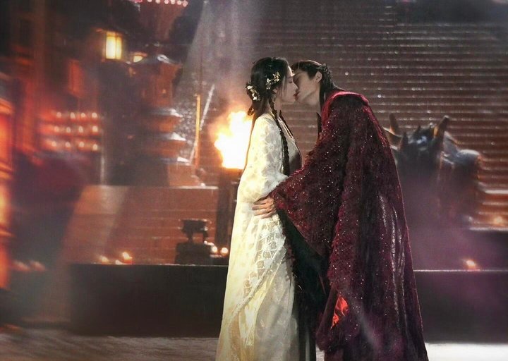 陈都灵说这样不算剧透陈都灵说雾妄言没有BE燥候后面的剧情！！ 