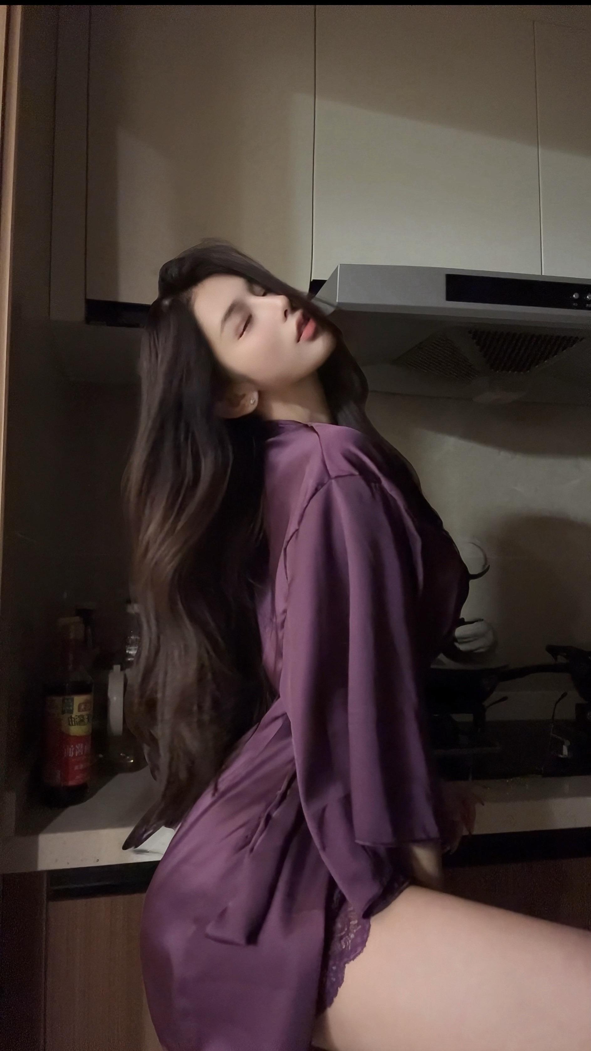 遇到难回答的问题，又不说话了