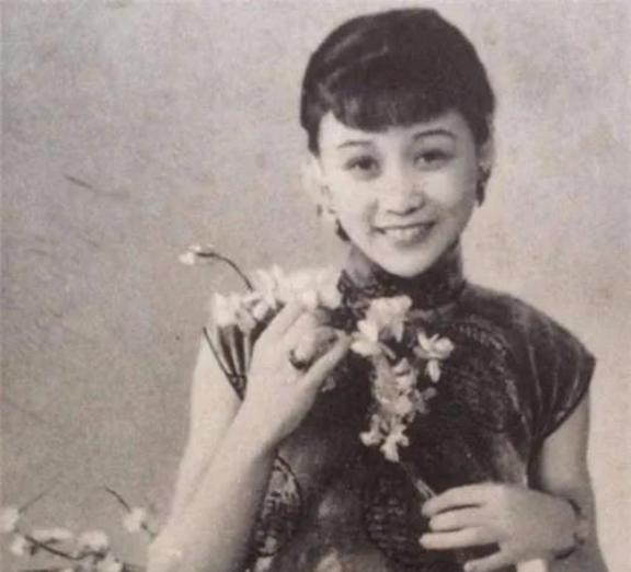 [浮云]1936年，袁世凯的女儿大婚，进入洞房后，新郎兴致全无，怒骂新娘：“你个