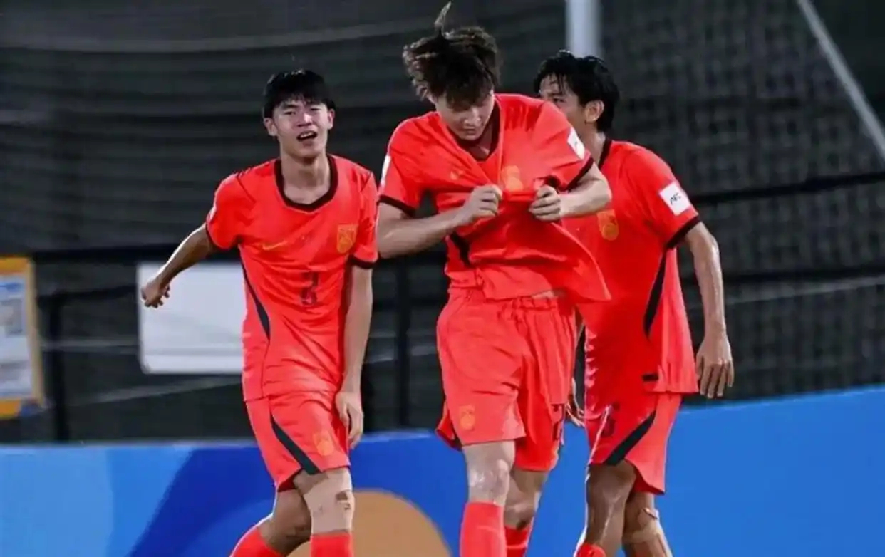 热点解读 U17国足踢进决赛u17国足2比0澳大利亚u17 U17国少低开高走，