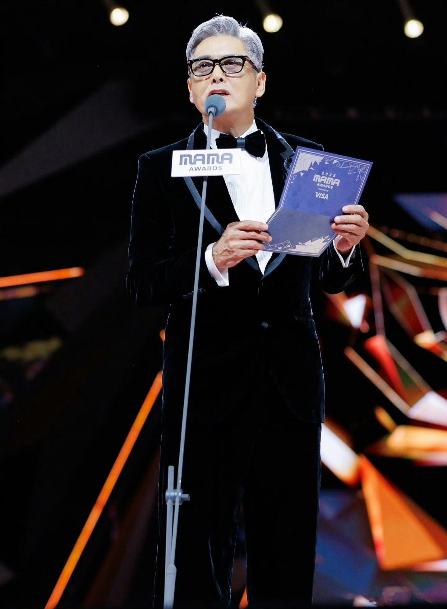 周润发 法拉利 法拉利老了，也是法拉利。